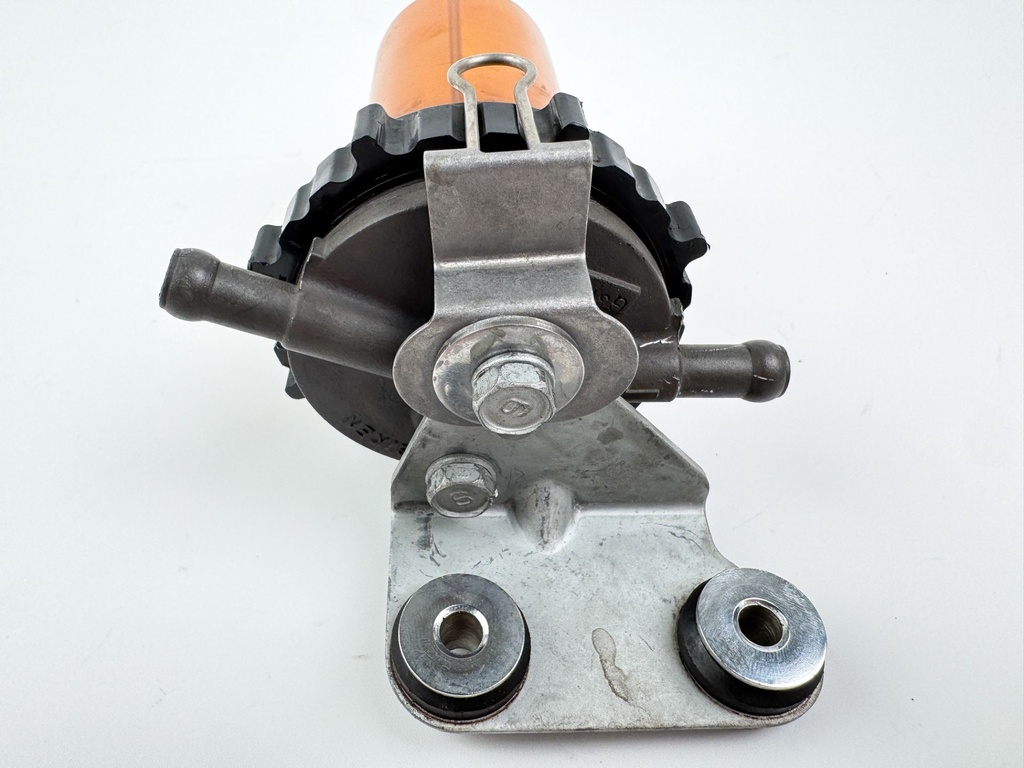 2004 Yamaha 150 HP 4 Stroke Outboard Fuel Filter Assembly 65L-24560-00-00 OEM