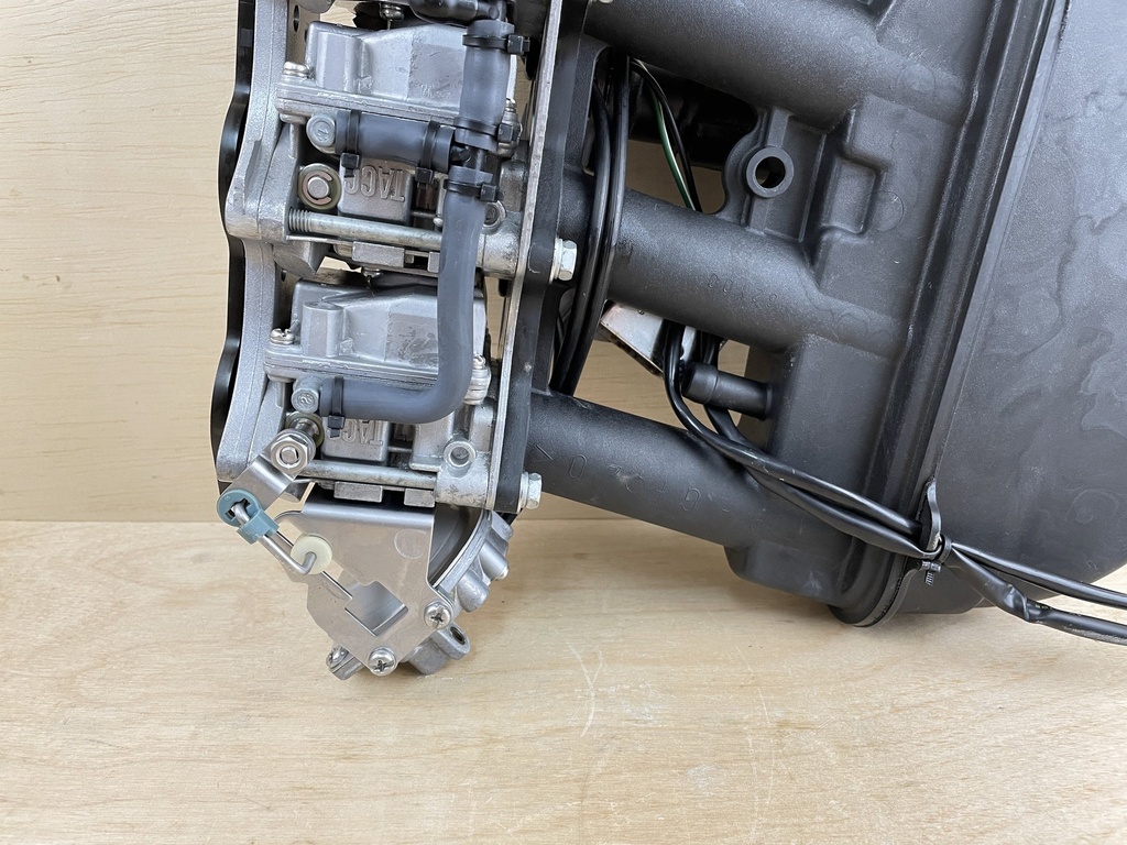 1999 Yamaha 50HP 4 Stroke Carburetor Set 1 2 3 4  F50TLRX