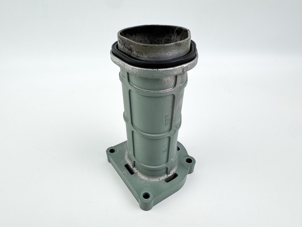 04-2014 Yamaha 150 175 200 HP 4 Stroke Manifold Extension 63P-41131-00-5B