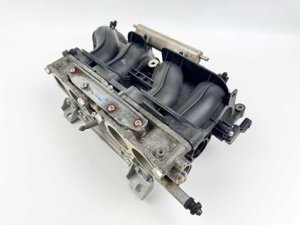 2004 Yamaha 150 HP 4 Stroke Outboard Intake Manifold & Throttle Body 63P-14440-00-00 OEM