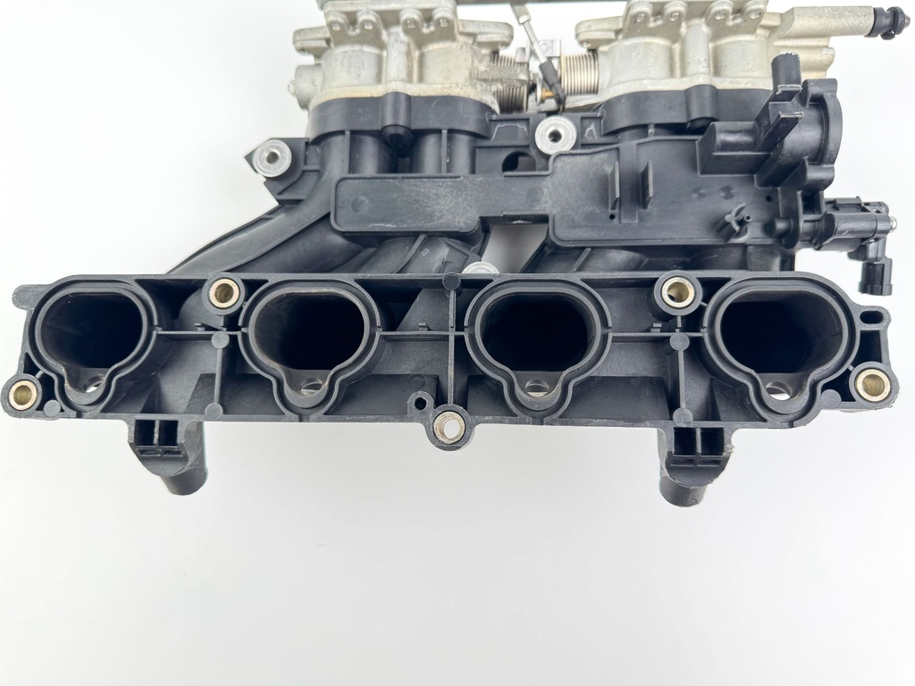 2004 Yamaha 150 HP 4 Stroke Outboard Intake Manifold & Throttle Body 63P-14440-00-00 OEM