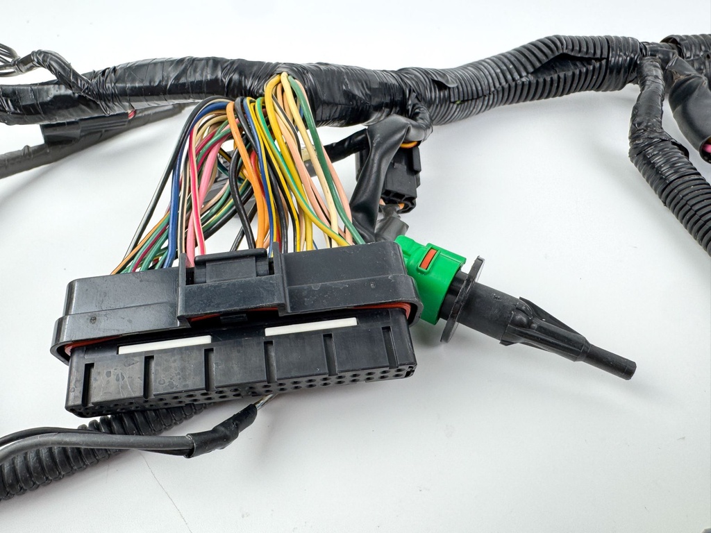 2004 Yamaha 150 HP 4 Stroke Outboard Engine Wire Harness 63P-82590-10-00 OEM