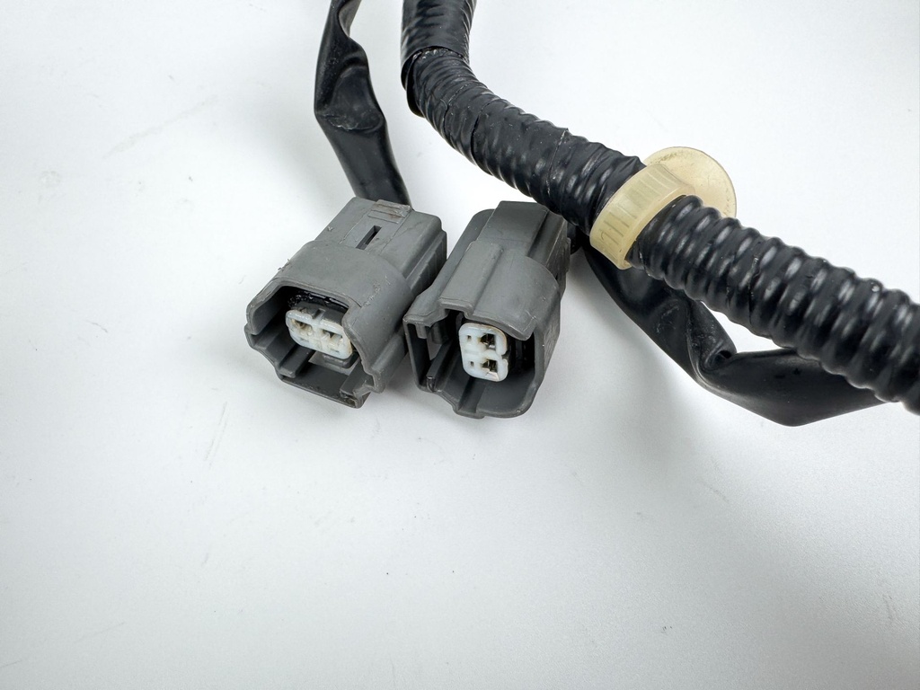 2004 Yamaha 150 HP 4 Stroke Outboard Engine Wire Harness 63P-82590-10-00 OEM