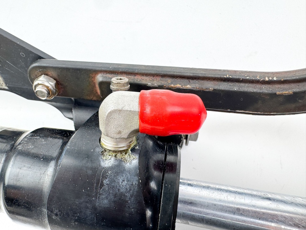 SeaStar Front Mount Outboard Hydraulic Steering Cylinder Assembly HC5358