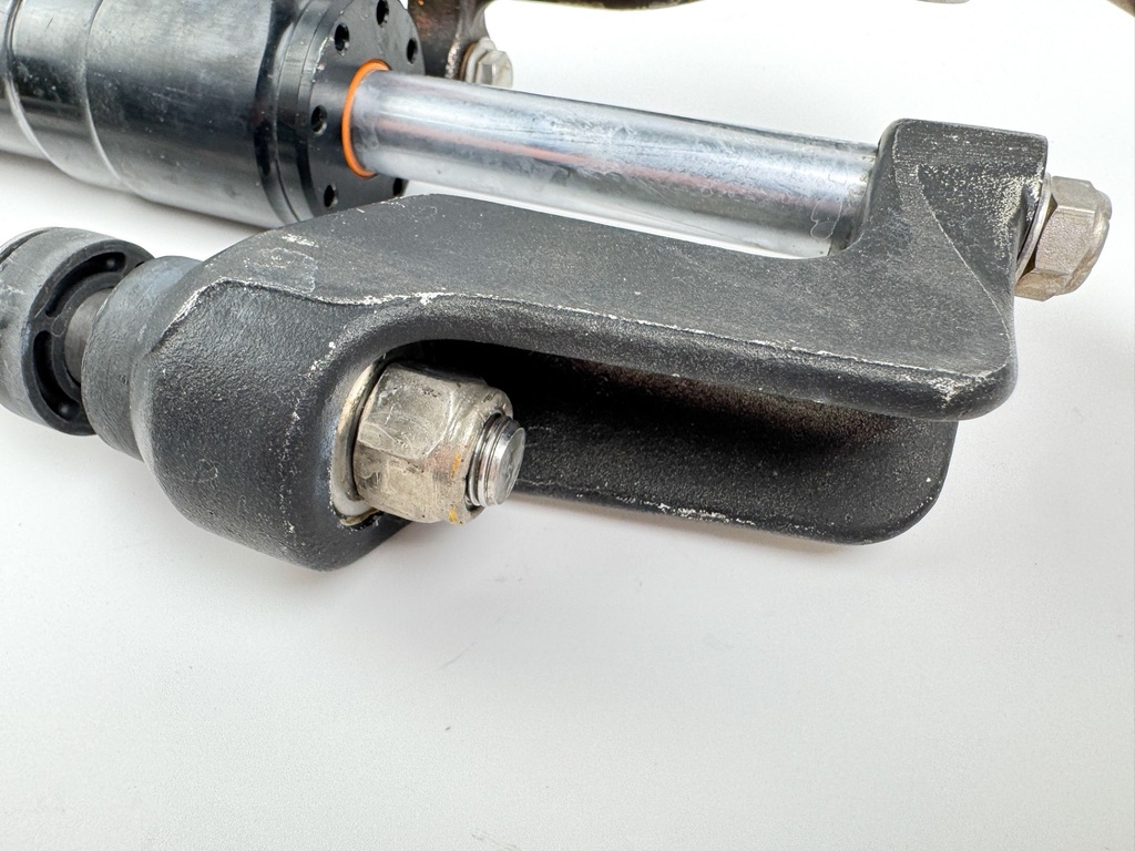 SeaStar Front Mount Outboard Hydraulic Steering Cylinder Assembly HC5358