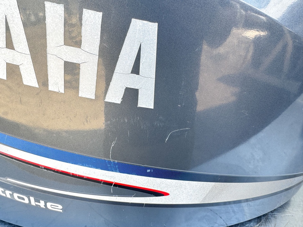 2004-2011 Yamaha 150HP 4 Stroke Outboard Top Cover Cowling Hood