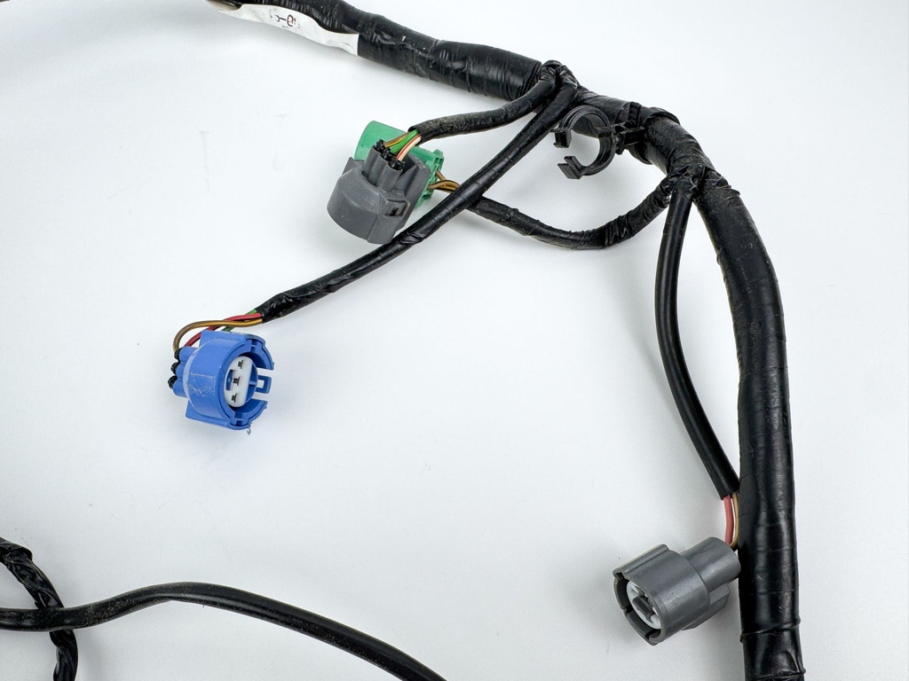 2002 Honda 130 HP 4 Stroke Outboard Engine Wire Harness 32520-ZW5-000 OEM