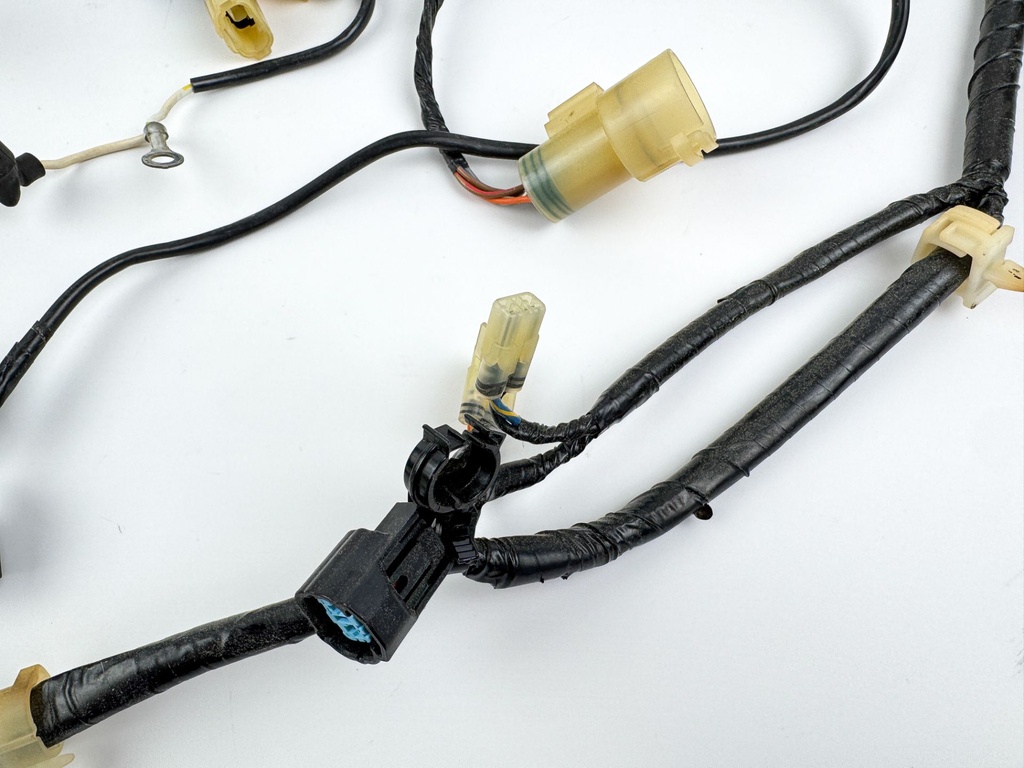 2002 Honda 130 HP 4 Stroke Outboard Engine Wire Harness 32520-ZW5-000 OEM