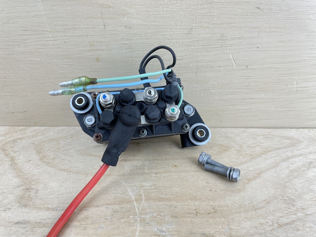 1999 Yamaha 50HP 4 Stroke Outboard Trim & Tilt Relay 6H1-81950-01-00