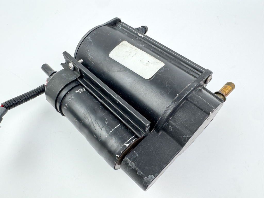2005 Evinrude 115 HP 2 Stroke Outboard Vapor Separator Tank VST 5004428 Repair