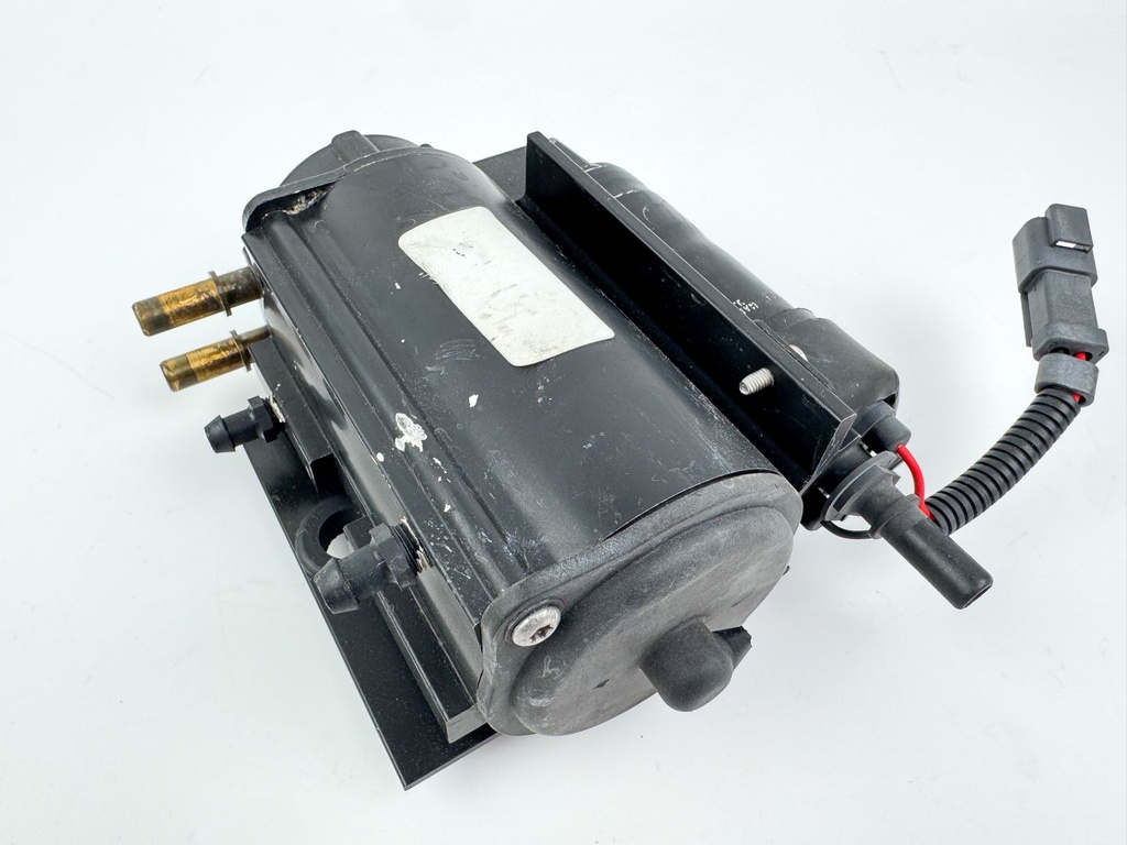 2005 Evinrude 115 HP 2 Stroke Outboard Vapor Separator Tank VST 5004428 Repair