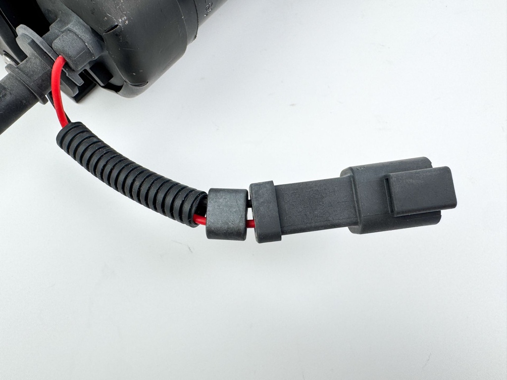 2005 Evinrude 115 HP 2 Stroke Outboard Vapor Separator Tank VST 5004428 Repair