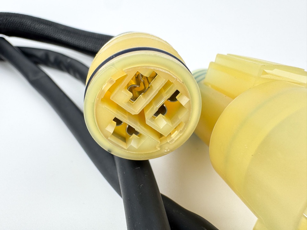 2010 Yamaha 250 HP 4 Stroke Outboard Rectifier & Regulator 6CB-81960-00-00 OEM