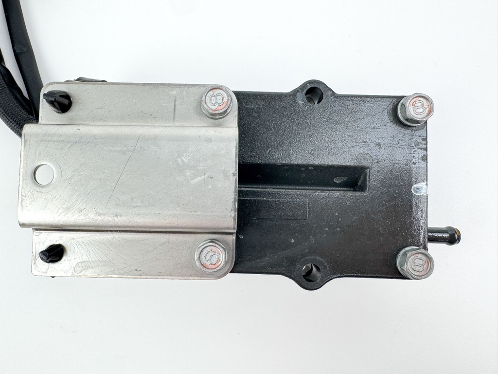 2010 Yamaha 250 HP 4 Stroke Outboard Rectifier & Regulator 6CB-81960-00-00 OEM