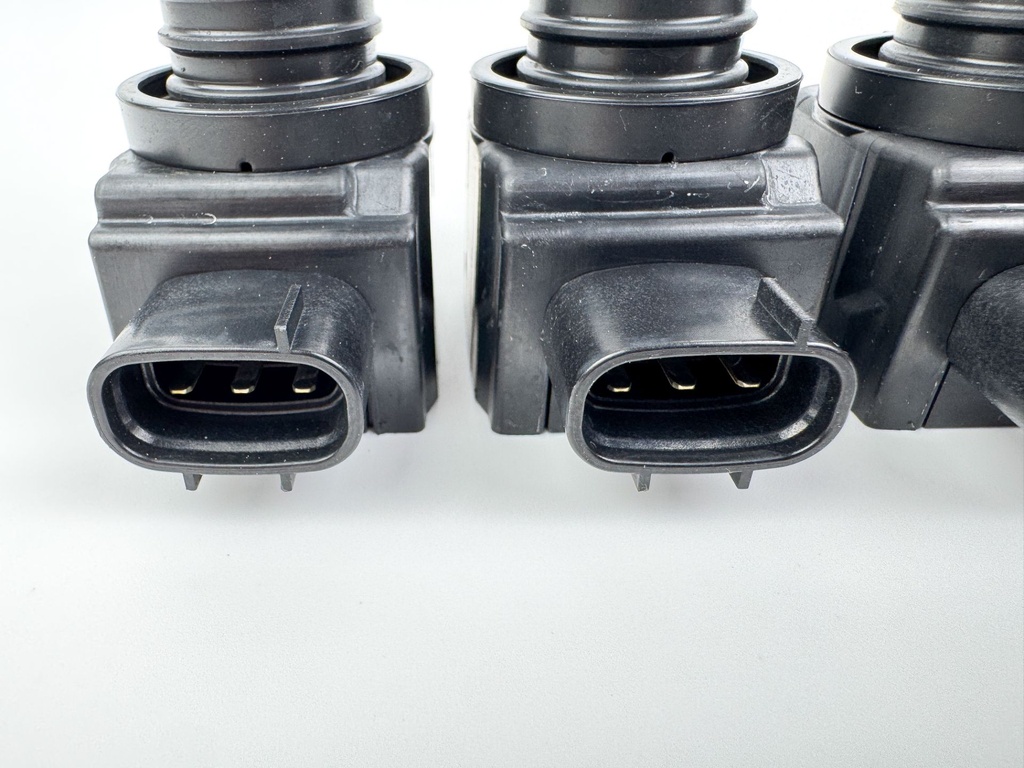 2010 Yamaha 250 HP 4 Stroke Outboard Ignition Coil Set 6CB-82310-00-00 OEM