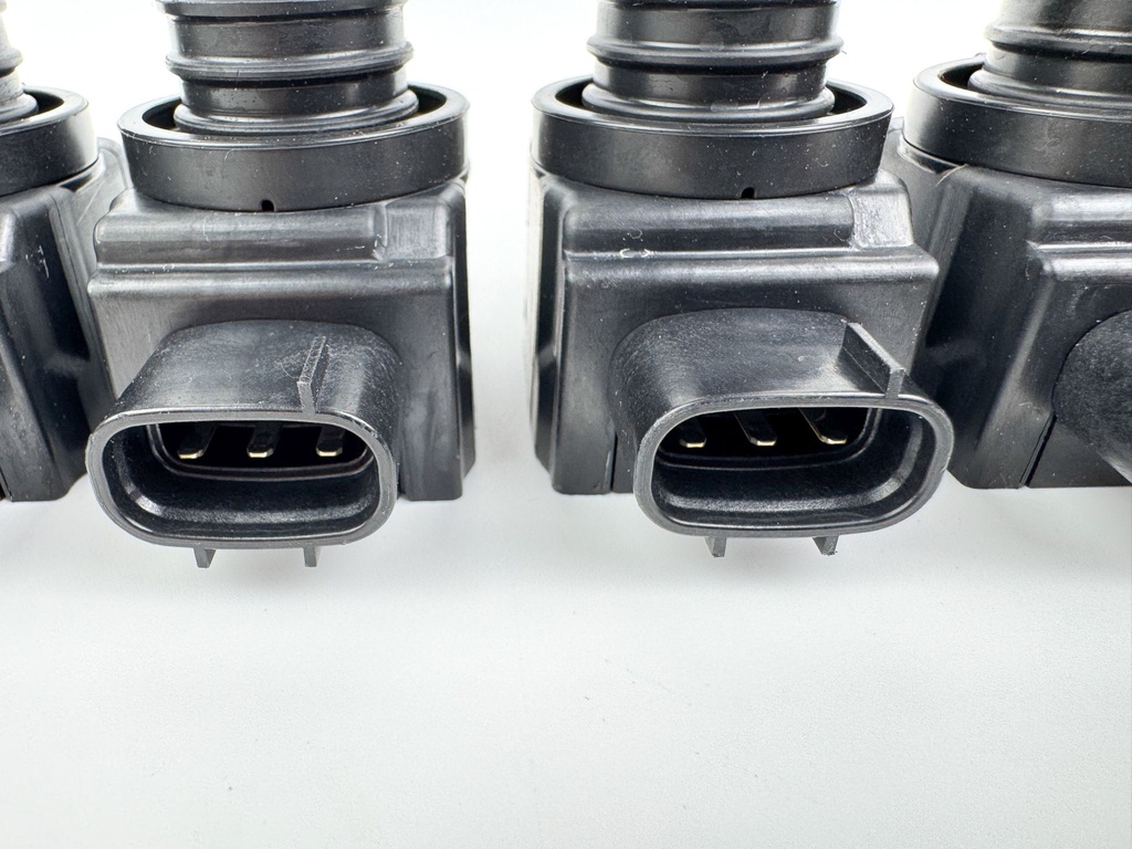 2010 Yamaha 250 HP 4 Stroke Outboard Ignition Coil Set 6CB-82310-00-00 OEM