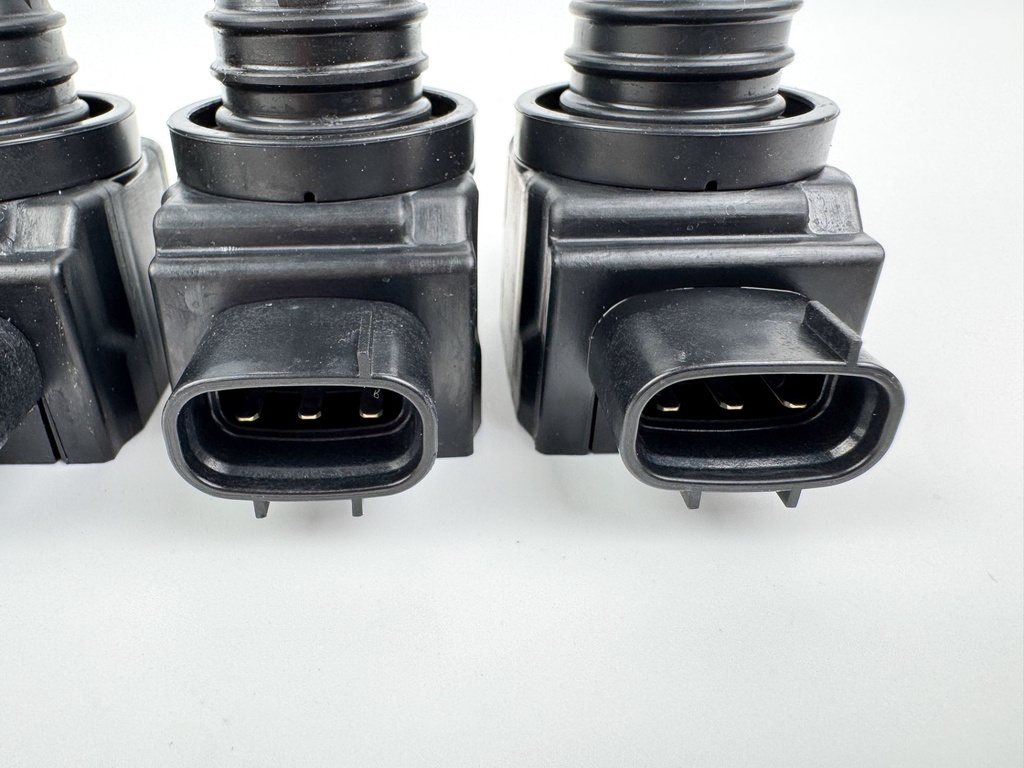 2010 Yamaha 250 HP 4 Stroke Outboard Ignition Coil Set 6CB-82310-00-00 OEM