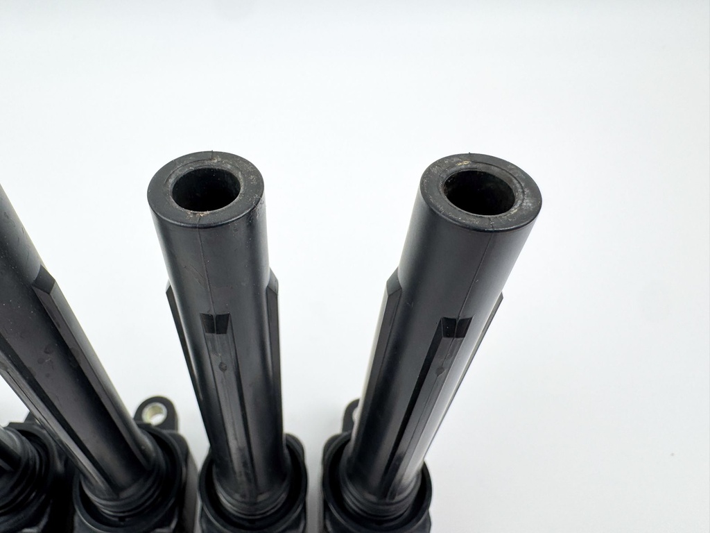 2010 Yamaha 250 HP 4 Stroke Outboard Ignition Coil Set 6CB-82310-00-00 OEM