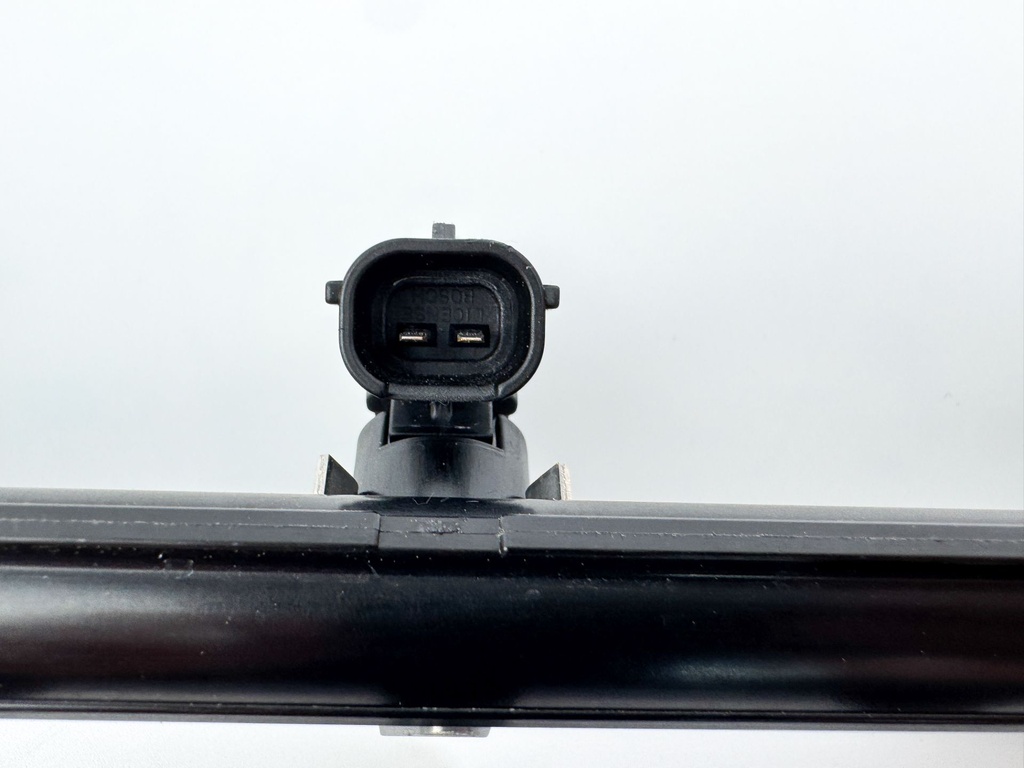 2010 Yamaha 250 HP 4 Stroke Outboard Fuel Injector Set W/ Rail 6AW-13761-00-00 OEM