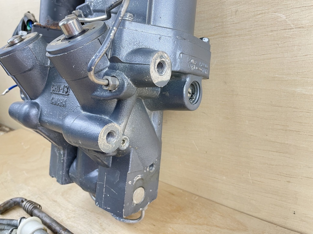 Yamaha 90HP 2 Stroke Outboard Power Trim & Tilt Unit Assembly 6H1-43800-1A-8D