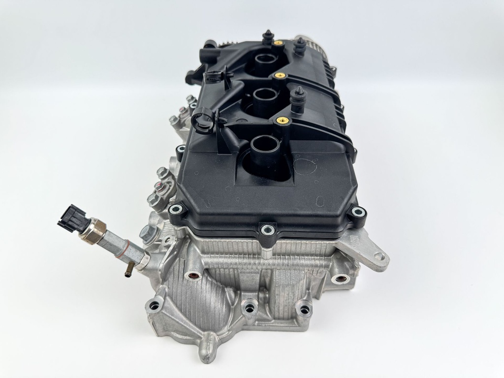 2010 Yamaha 250HP 4 Stroke Outboard Starboard Cylinder Head 6CB-W009A-00-00 Vmax