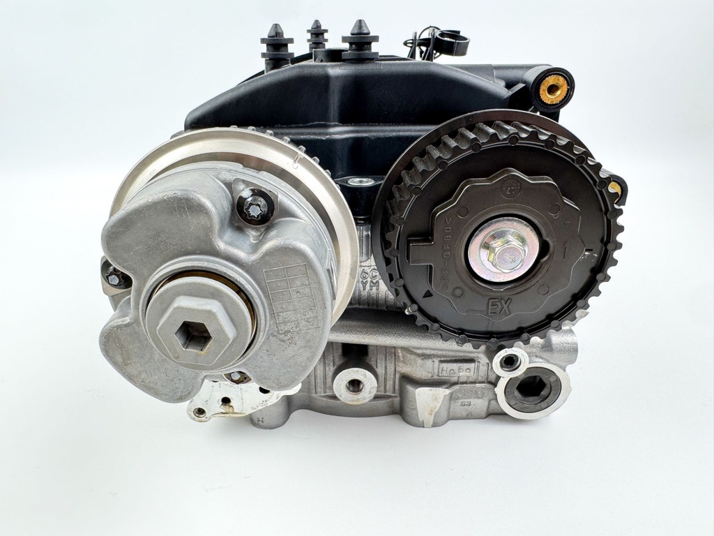 2010 Yamaha 250HP 4 Stroke Outboard Starboard Cylinder Head 6CB-W009A-00-00 Vmax