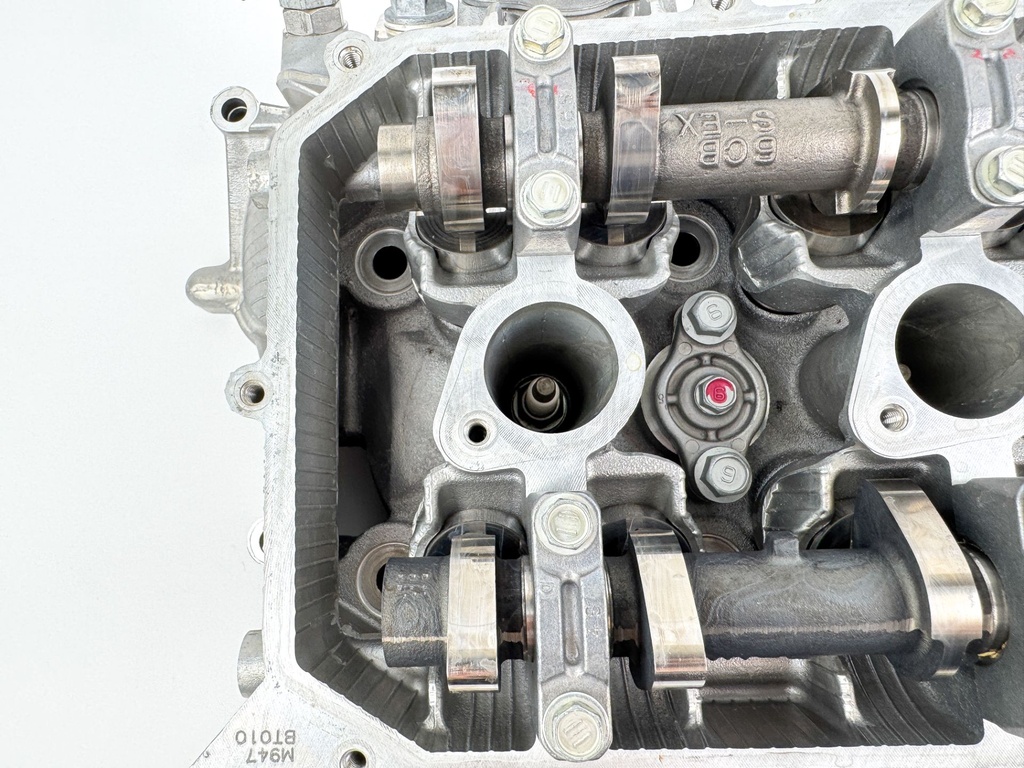 2010 Yamaha 250HP 4 Stroke Outboard Starboard Cylinder Head 6CB-W009A-00-00 Vmax