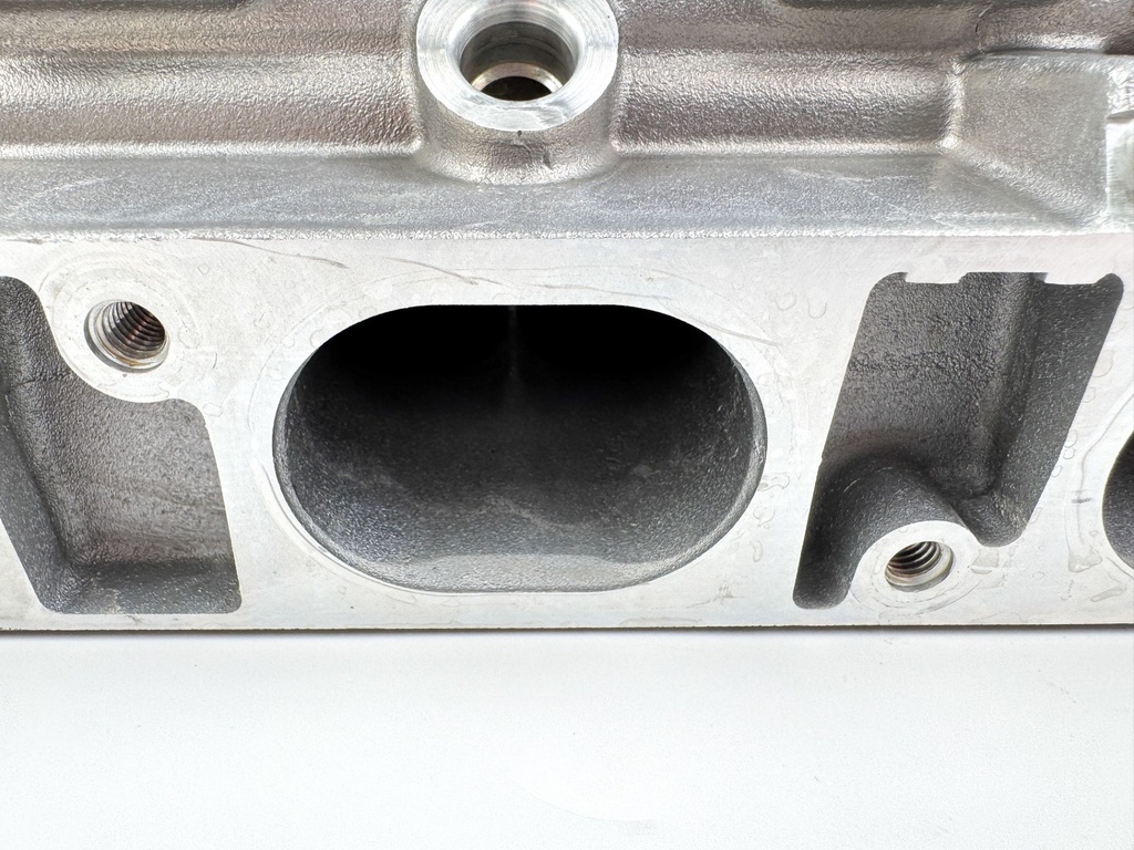 2010 Yamaha 250HP 4 Stroke Outboard Starboard Cylinder Head 6CB-W009A-00-00 Vmax