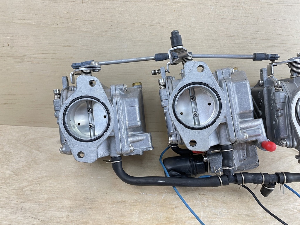 1994 Yamaha 90HP 2 Stroke Carburetor Set Top Bottom Middle