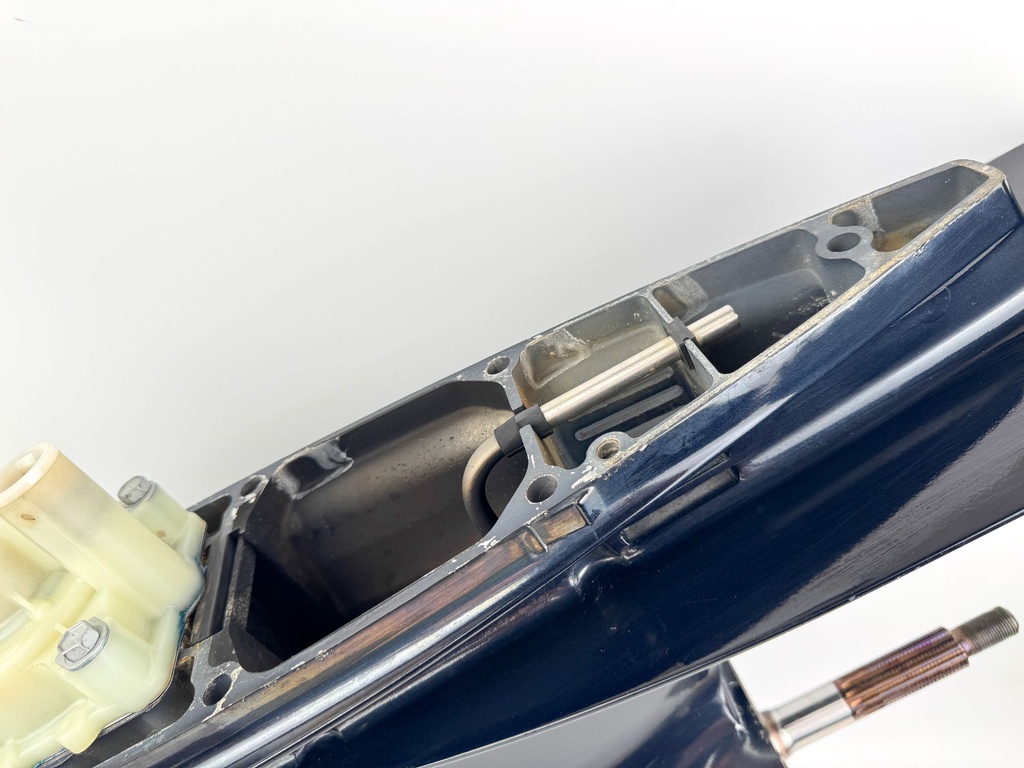 2010+ Yamaha VF 200 225 250 HP SHO VMAX 20" Outboard Lower Unit Gear Case