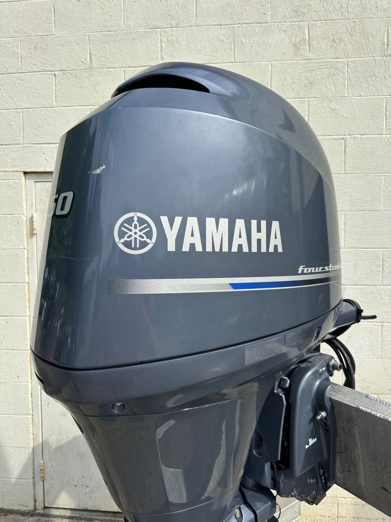 2014 Yamaha 150HP 4 Stroke Outboard Engine W/ 25” Shaft - 264 Hours