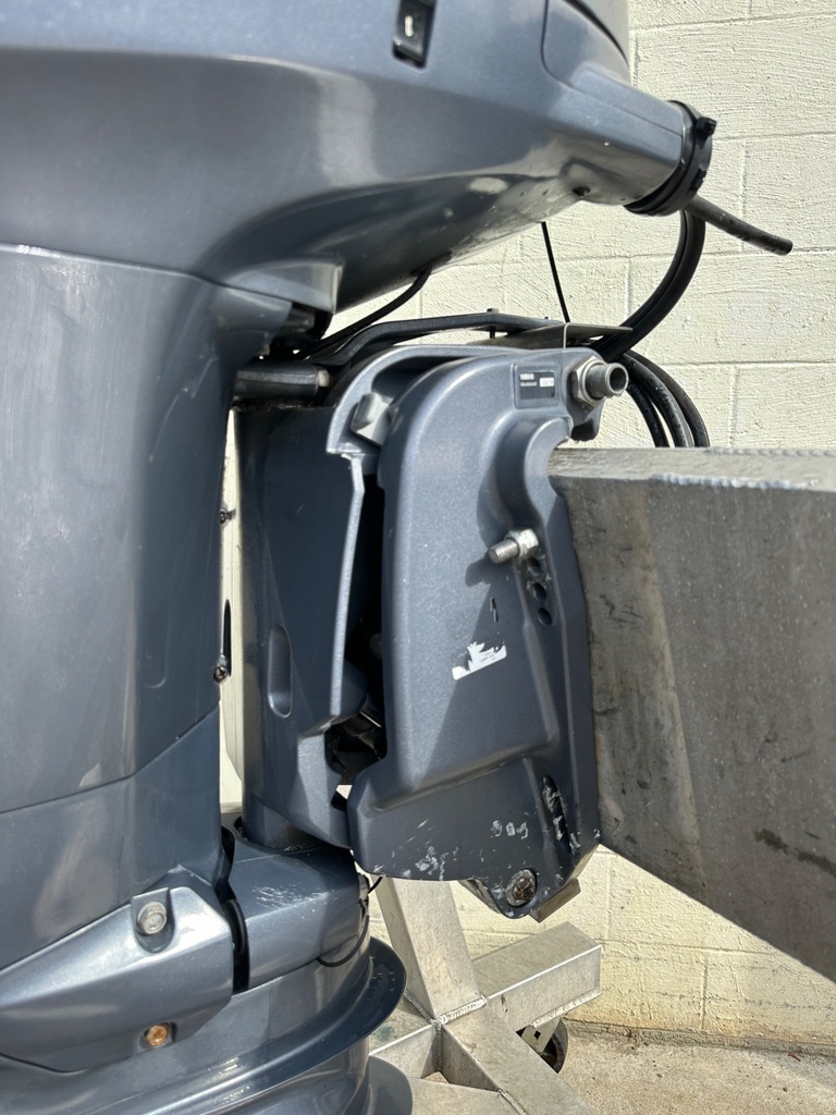 2014 Yamaha 150HP 4 Stroke Outboard Engine W/ 25” Shaft - 264 Hours