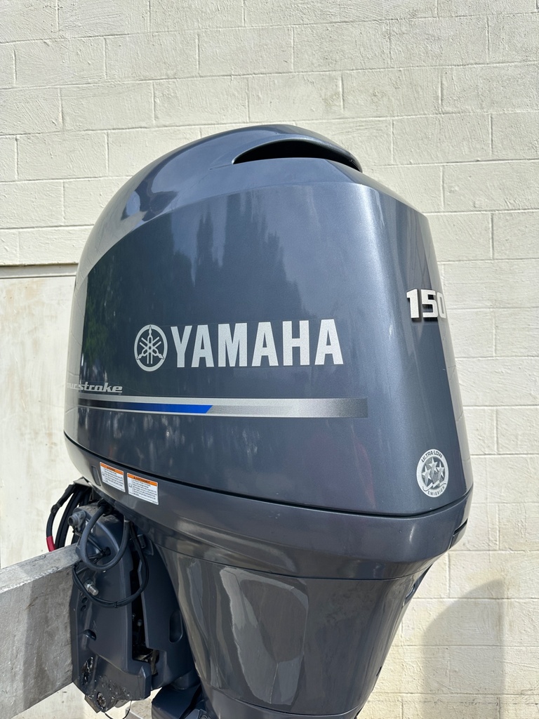 2014 Yamaha 150HP 4 Stroke Outboard Engine W/ 25” Shaft - 264 Hours