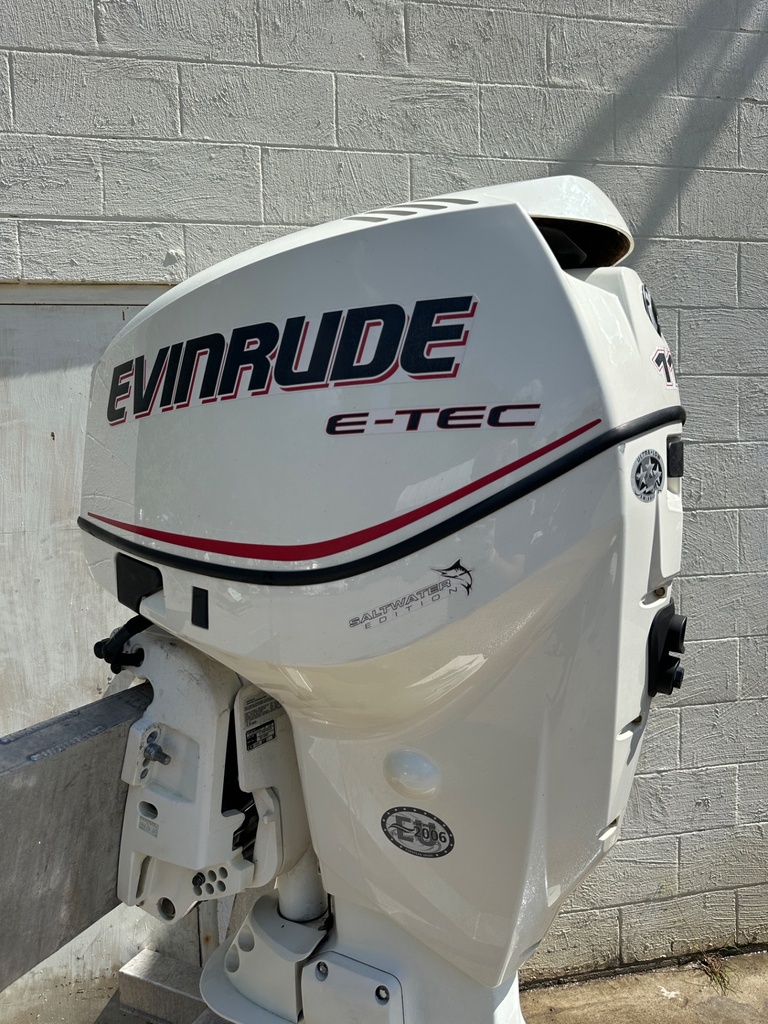 2008 Evinrude 115HP Etec 2 Stroke Outboard Engine W/ 25" Shaft E115DPXSCR