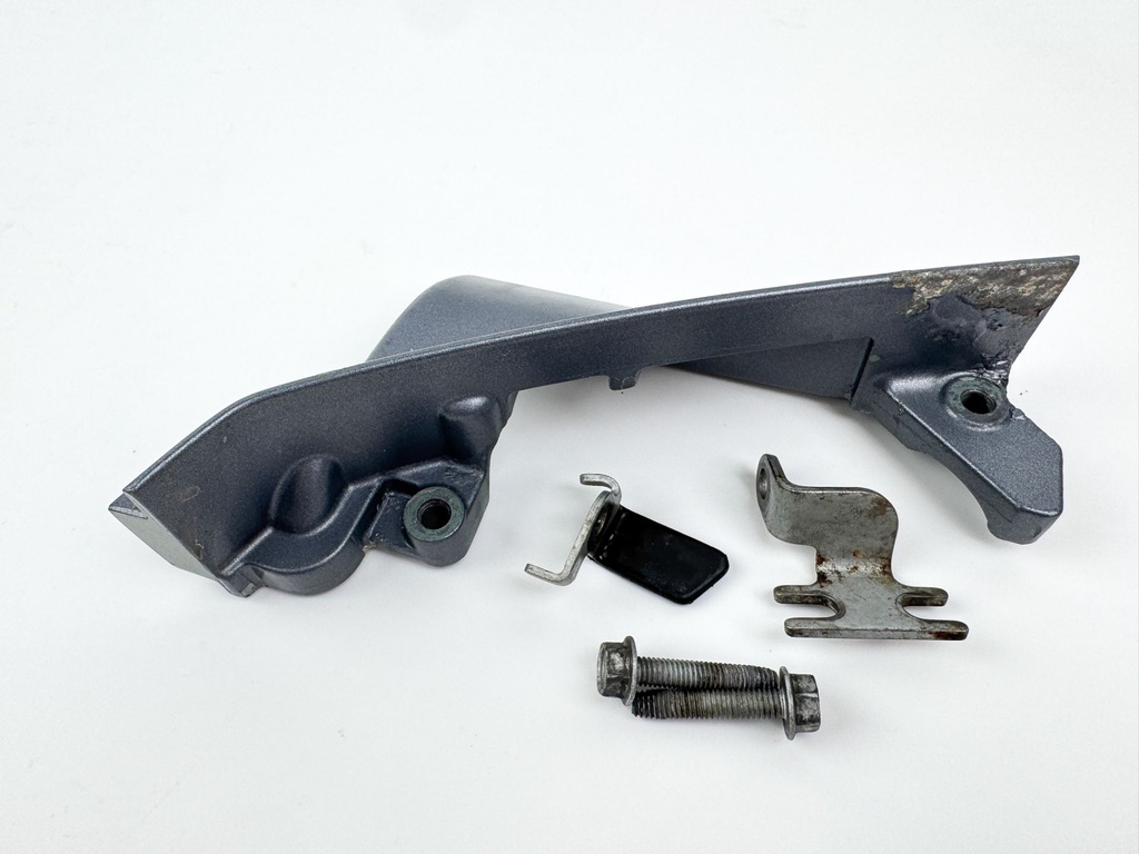 2002 Yamaha 225 HP 4 Stroke Outboard Cable Cover Plate 69J-42738-00-5B OEM