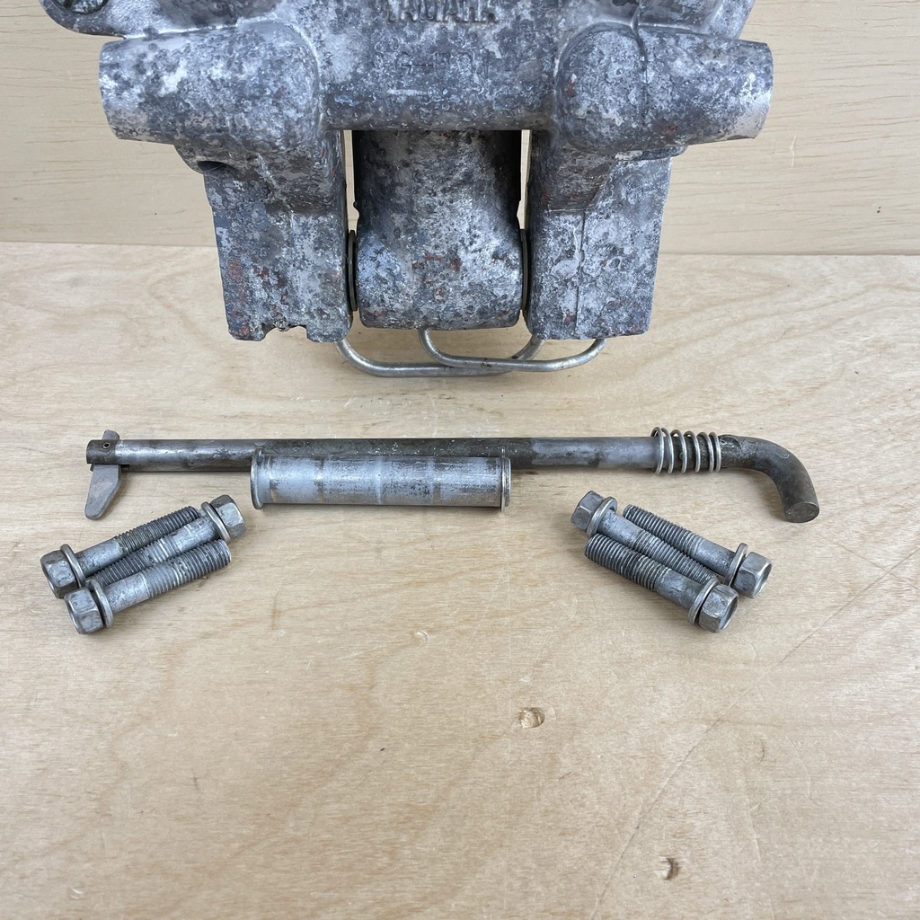 2003 Yamaha 90HP 2 Stroke Outboard Power Trim & Tilt Unit Assembly 6H1-43800-15-4D