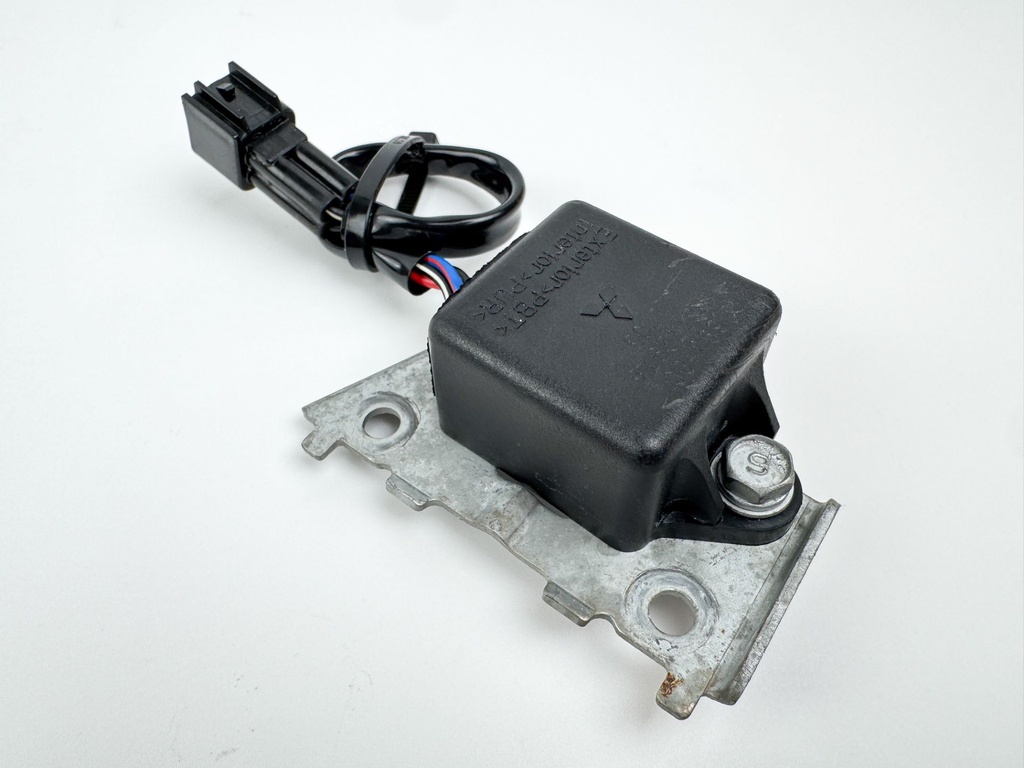 2002 Yamaha 225 HP 4 Stroke Outboard Drive Unit Assembly 69J-86550-00-00 OEM