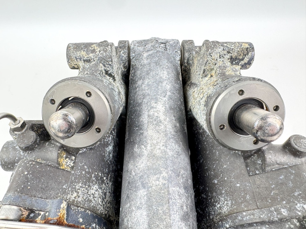 2002 Yamaha 225 HP 4 Stroke Outboard Power Trim Tilt Unit 69J-43800-00-4D Parts