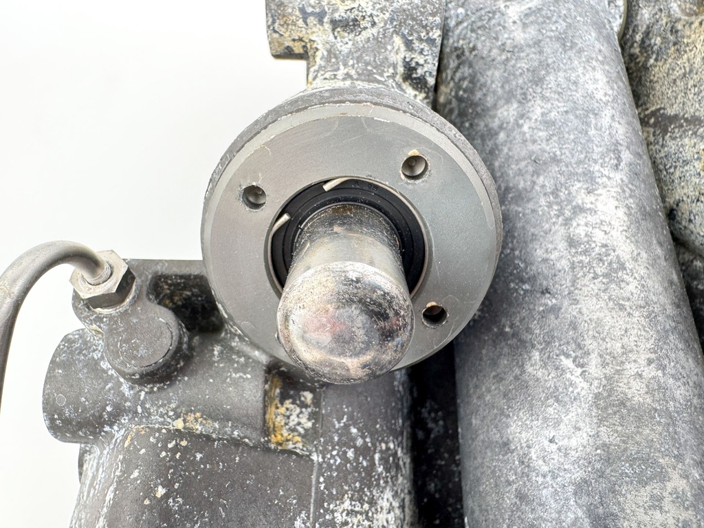 2002 Yamaha 225 HP 4 Stroke Outboard Power Trim Tilt Unit 69J-43800-00-4D Parts