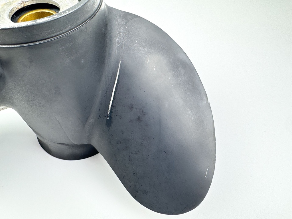 Suzuki 140HP 3 Blade Aluminum Prop Propeller 14" X 19P Right Hand