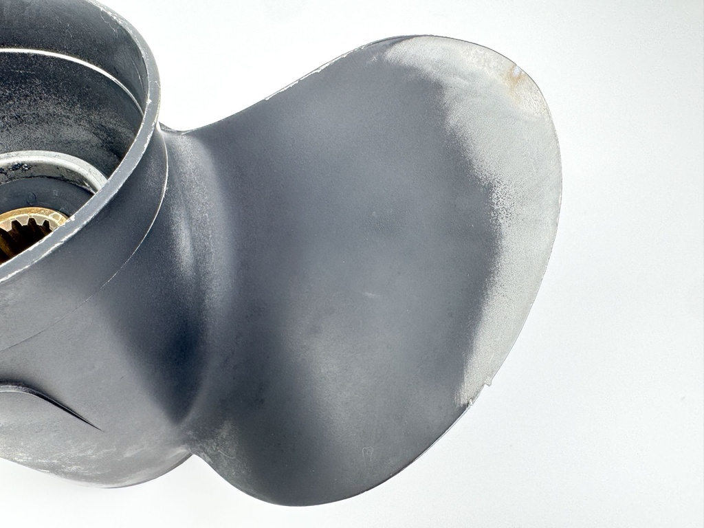 Suzuki 140HP 3 Blade Aluminum Prop Propeller 14" X 19P Right Hand