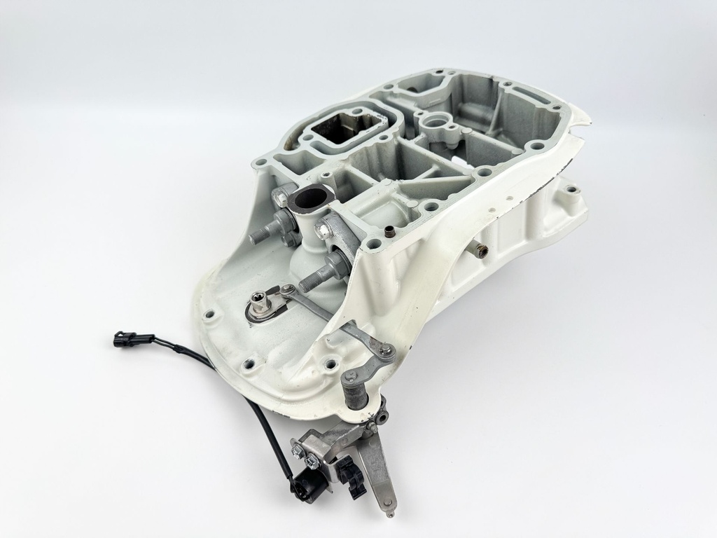 2005 Suzuki Johnson 140 HP 4 Stroke Outboard Engine Holder 51110-90822-0EP OEM