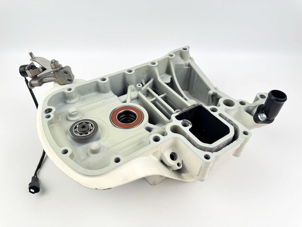 2005 Suzuki Johnson 140 HP 4 Stroke Outboard Engine Holder 51110-90822-0EP OEM