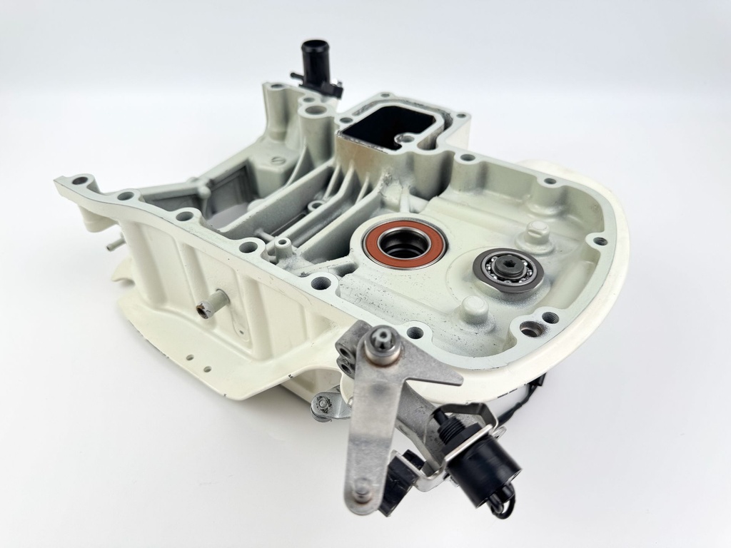 2005 Suzuki Johnson 140 HP 4 Stroke Outboard Engine Holder 51110-90822-0EP OEM