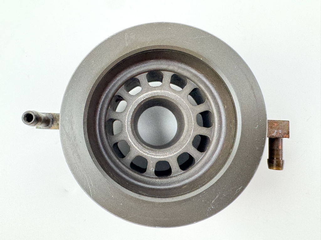 2005 Suzuki 140 HP 4 Stroke Outboard Oil Cooler Assembly 16600-92J11 OEM