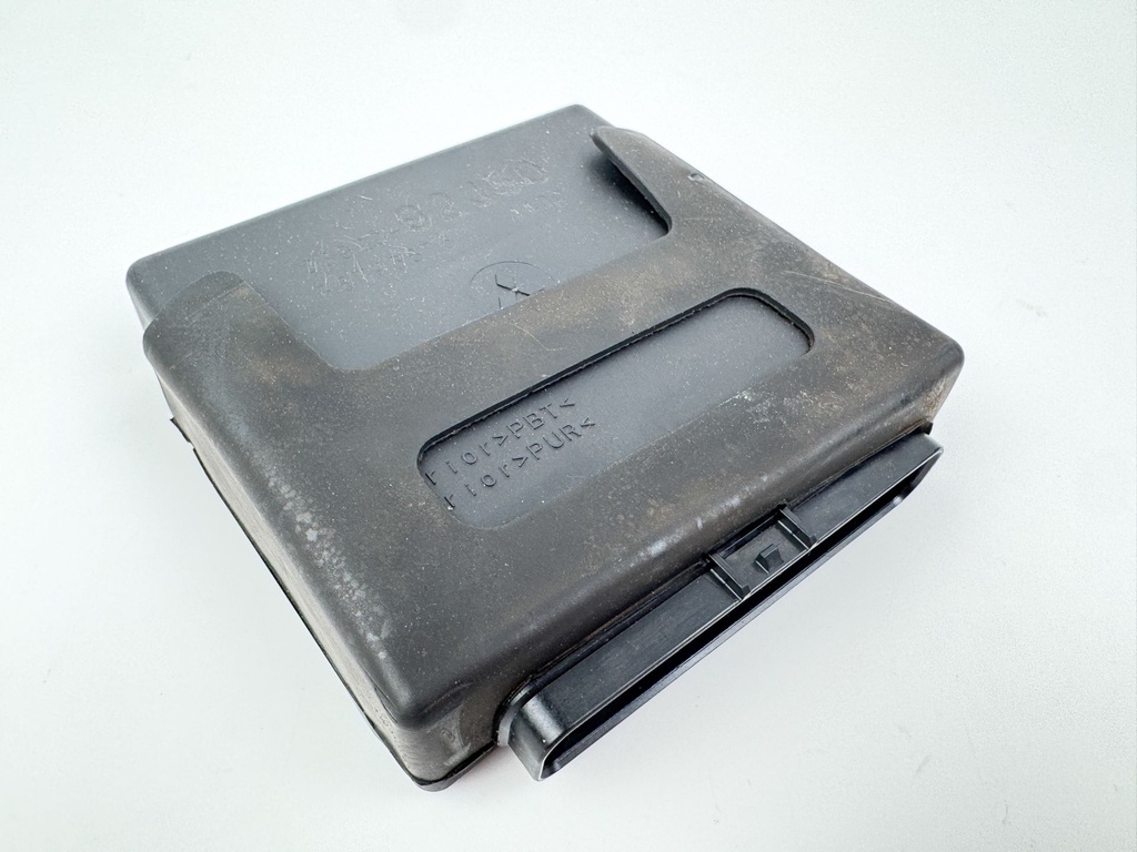 2005 Suzuki DF 140 HP 4 Stroke Outboard Engine Control Unit ECU 33920-92J50 OEM