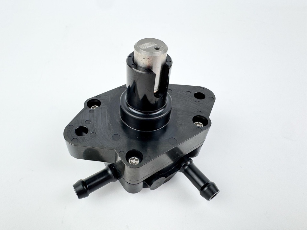 2005 Suzuki Johnson 140 HP 4 Stroke Outboard Fuel Pump 15100-90J11 OEM