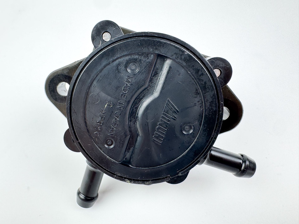 2005 Suzuki Johnson 140 HP 4 Stroke Outboard Fuel Pump 15100-90J11 OEM