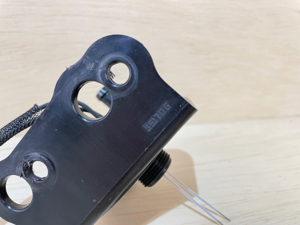 Evinrude Etec Fuel Filter Housing Assembly 5011099 5006064