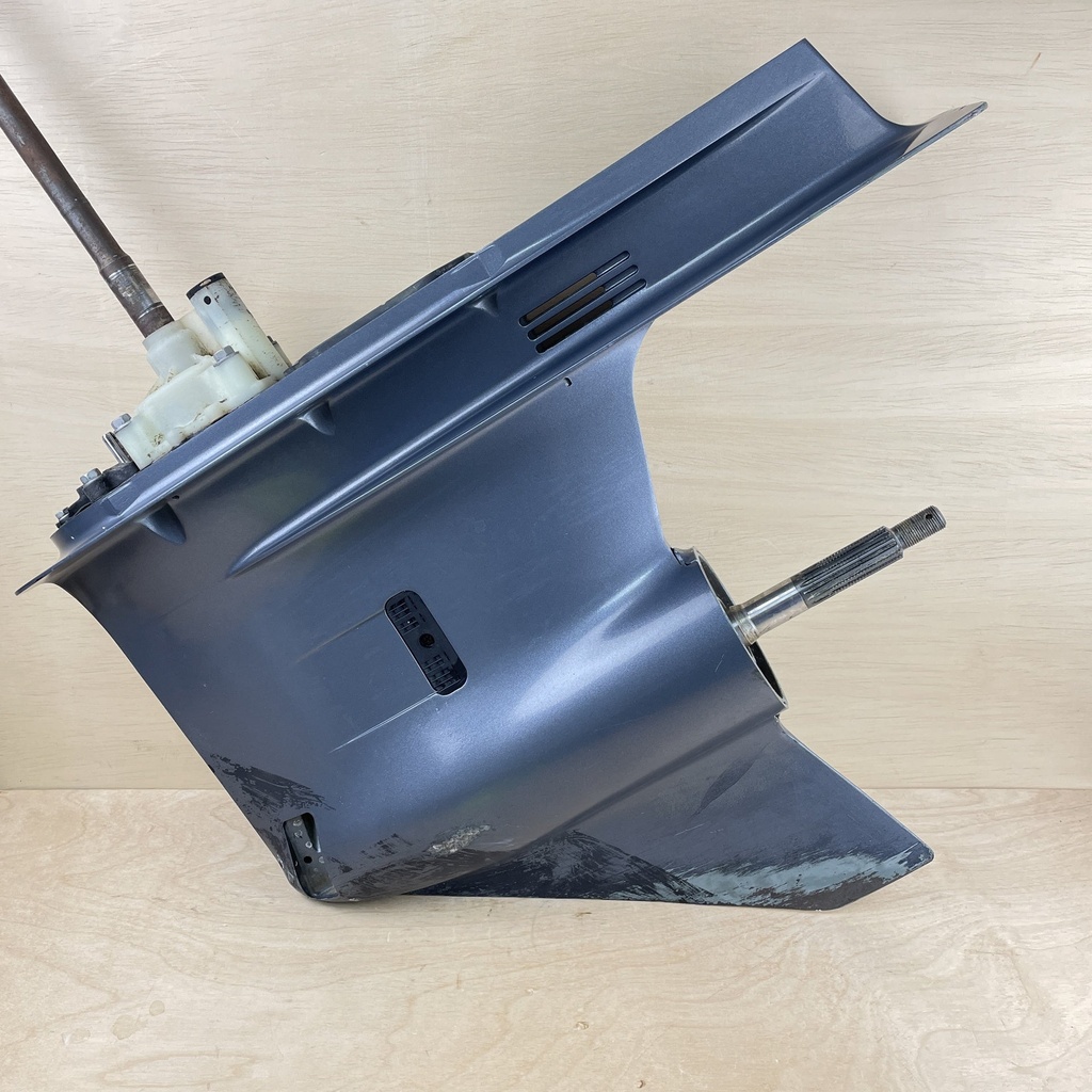 2015 Yamaha 250HP 4 Stroke 25" Lower Unit Gearcase RH 6P2-45300-41-8D